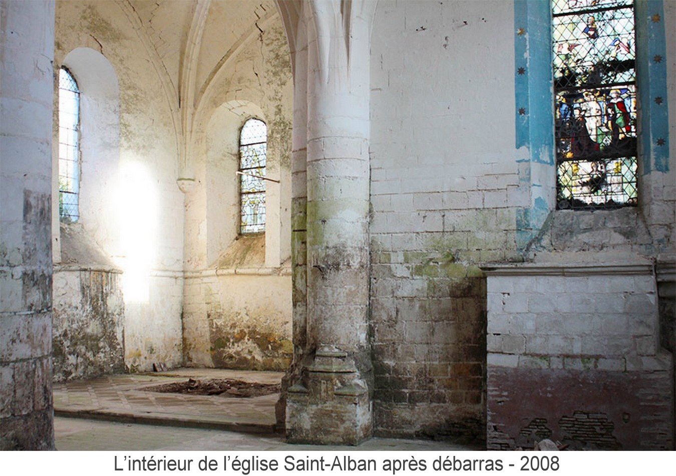 L' intérieur de l' église Saint-Alban après débarras - 2008